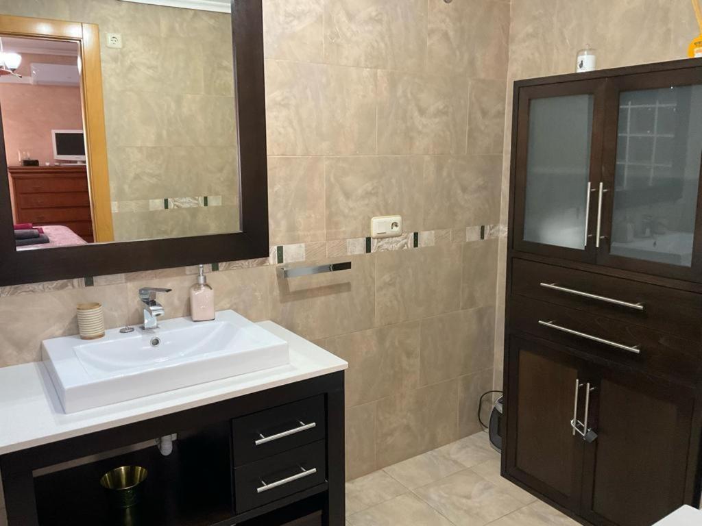 Brisa De Poniente Con Cochera Y Aire Acondicionado Aguilas Exterior photo